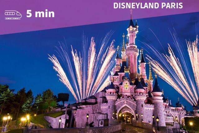 Disney Skyline 2 Apartment Bussy-Saint-Georges Bagian luar foto