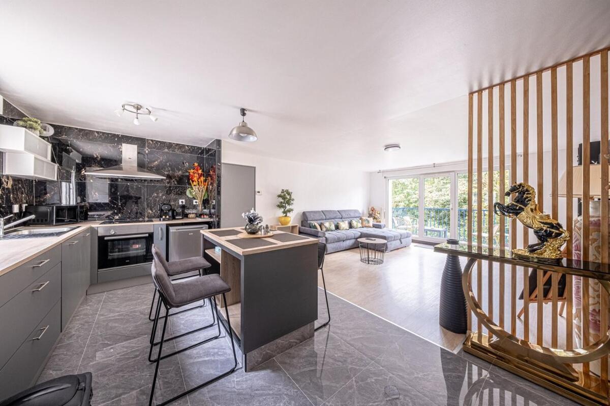 Disney Skyline 2 Apartment Bussy-Saint-Georges Bagian luar foto