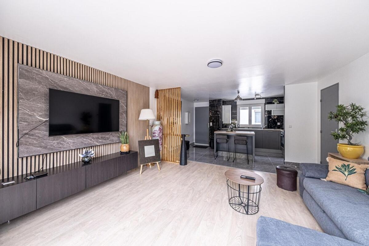 Disney Skyline 2 Apartment Bussy-Saint-Georges Bagian luar foto